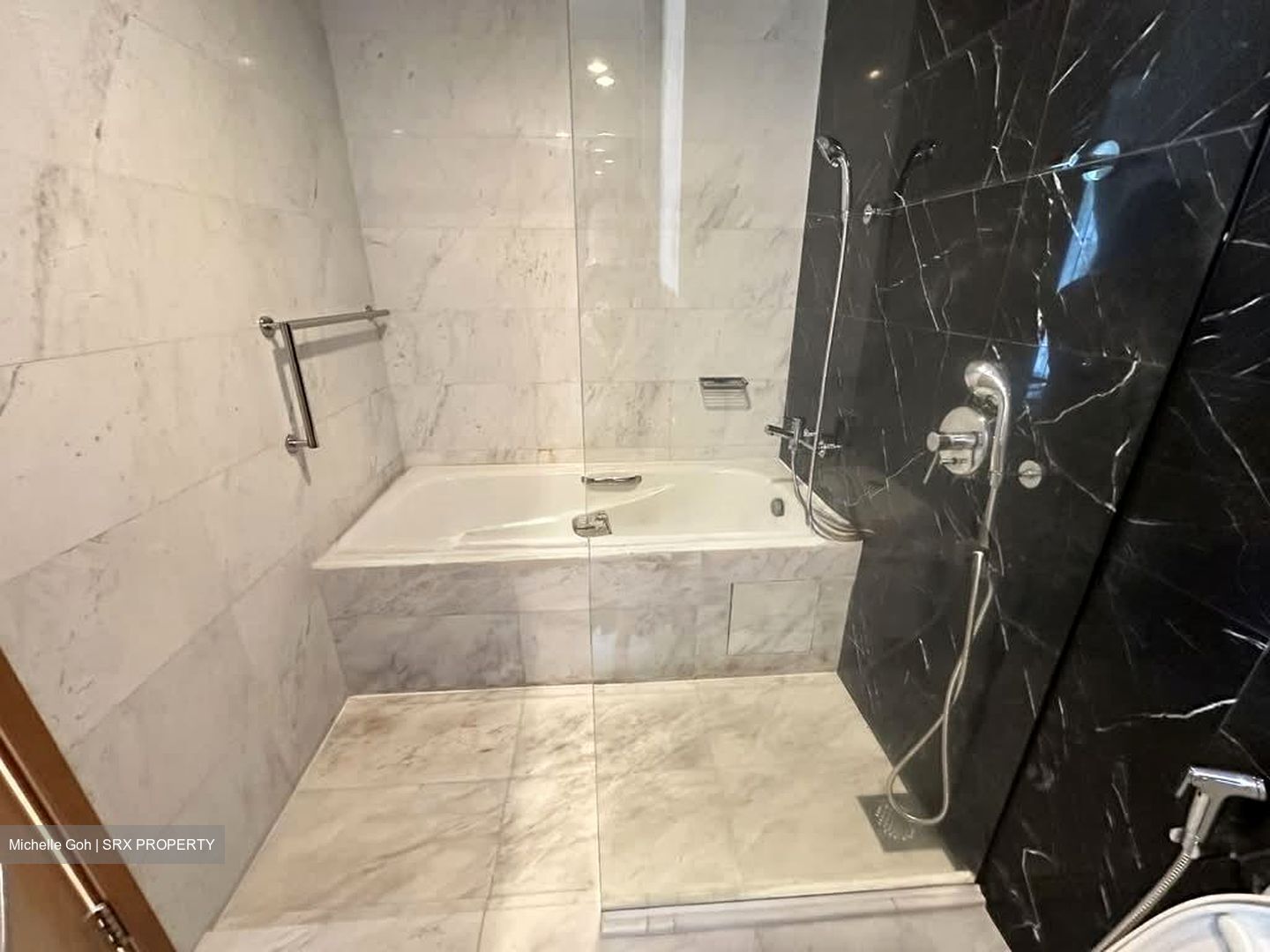 Centro Residences (D20), Condominium #536679041